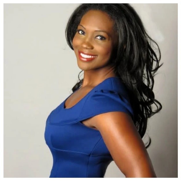 ÁNGEL BLUE. Soprano.